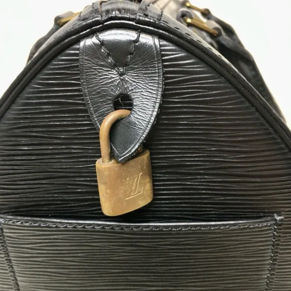 Authentic Louis Vuitton Epi black leather Speedy bag - Picture 6 of 16